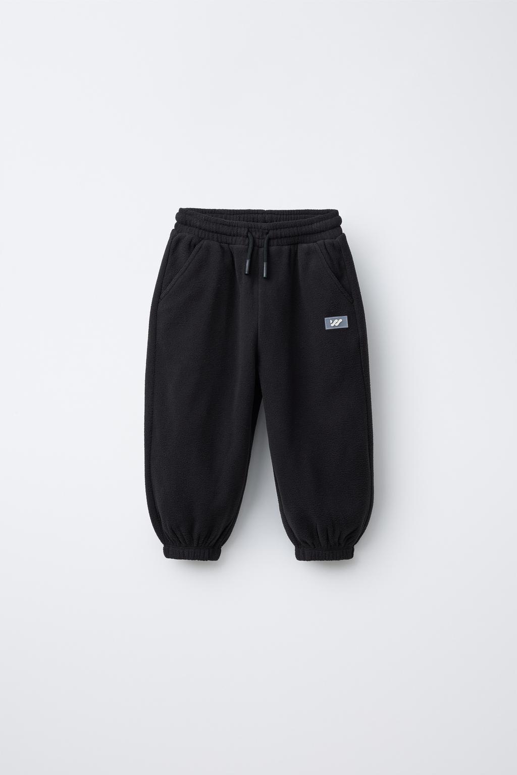 БРЮКИ-ДЖОГГЕРЫ ИЗ ФЛИСА POLARTEC ®