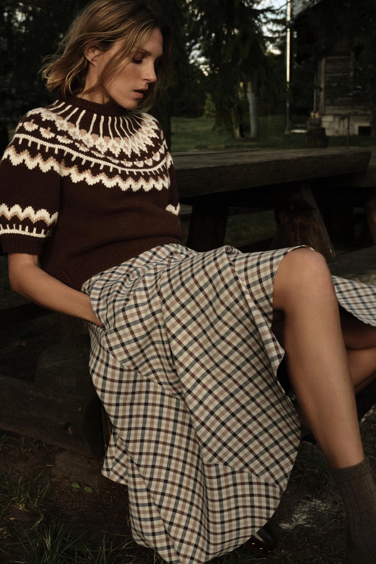 Джемпер с коротким рукавом и жаккардовым узором