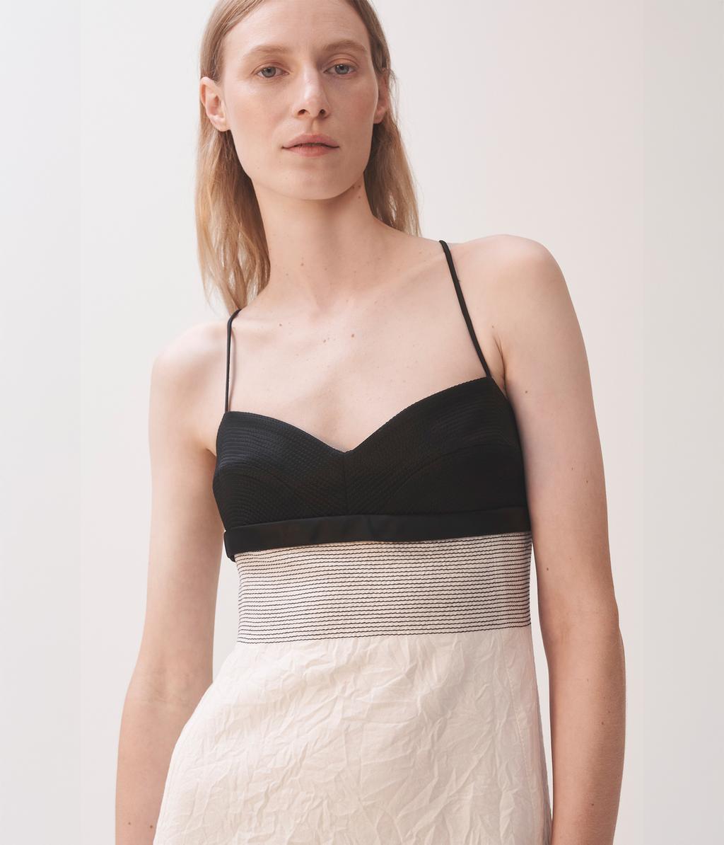 АРХИВНОЕ ПЛАТЬЕ NARCISO RODRIGUEZ 2003