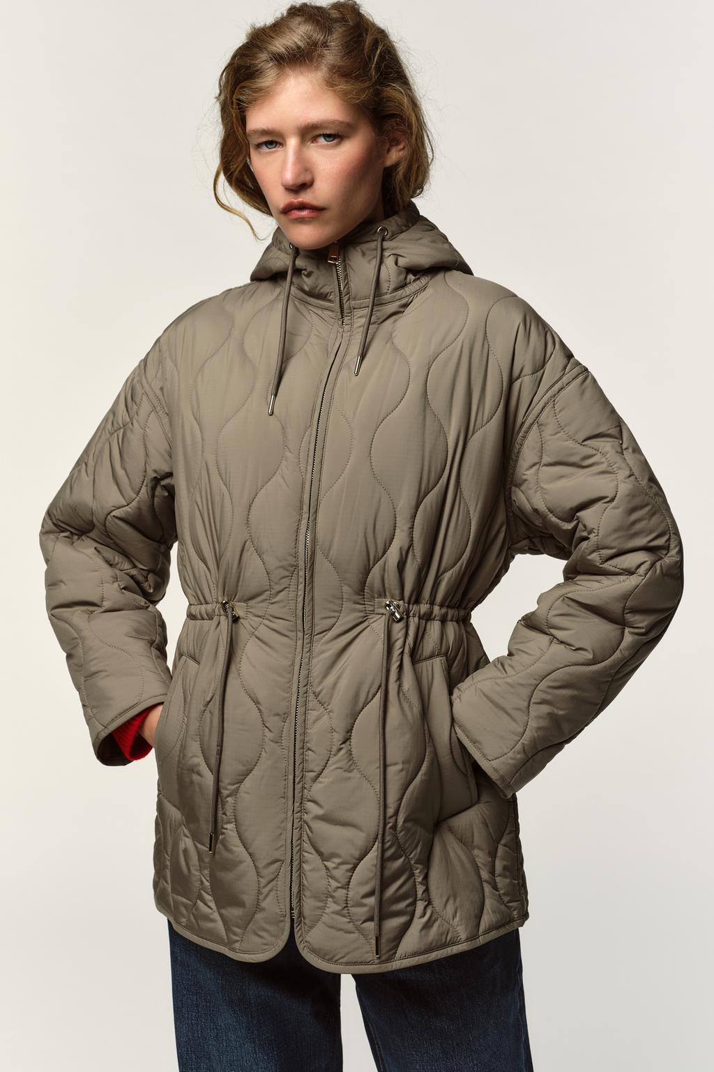 СТЕГАНАЯ КУРТКА С КАПЮШОНОМ WATER REPELLENT