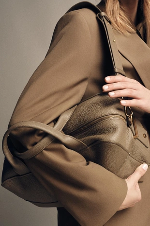 Удлиненная кожаная сумка-боулинг- Заказать в России