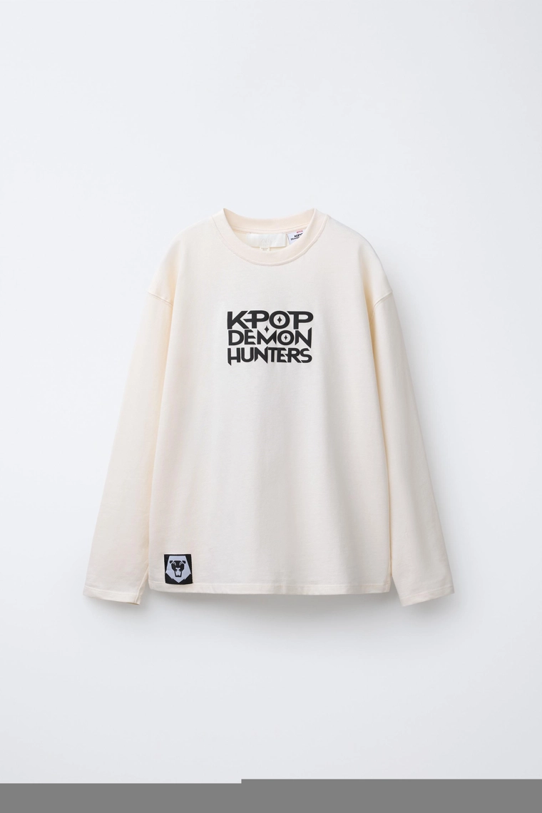 Футболка с принтом kpop demon hunters™ netflix ©