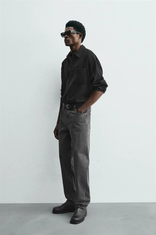 Джинсы RELAXED STRAIGHT FIT- Заказать в России