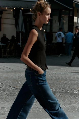 Трикотажный топ с баской- Заказать в России