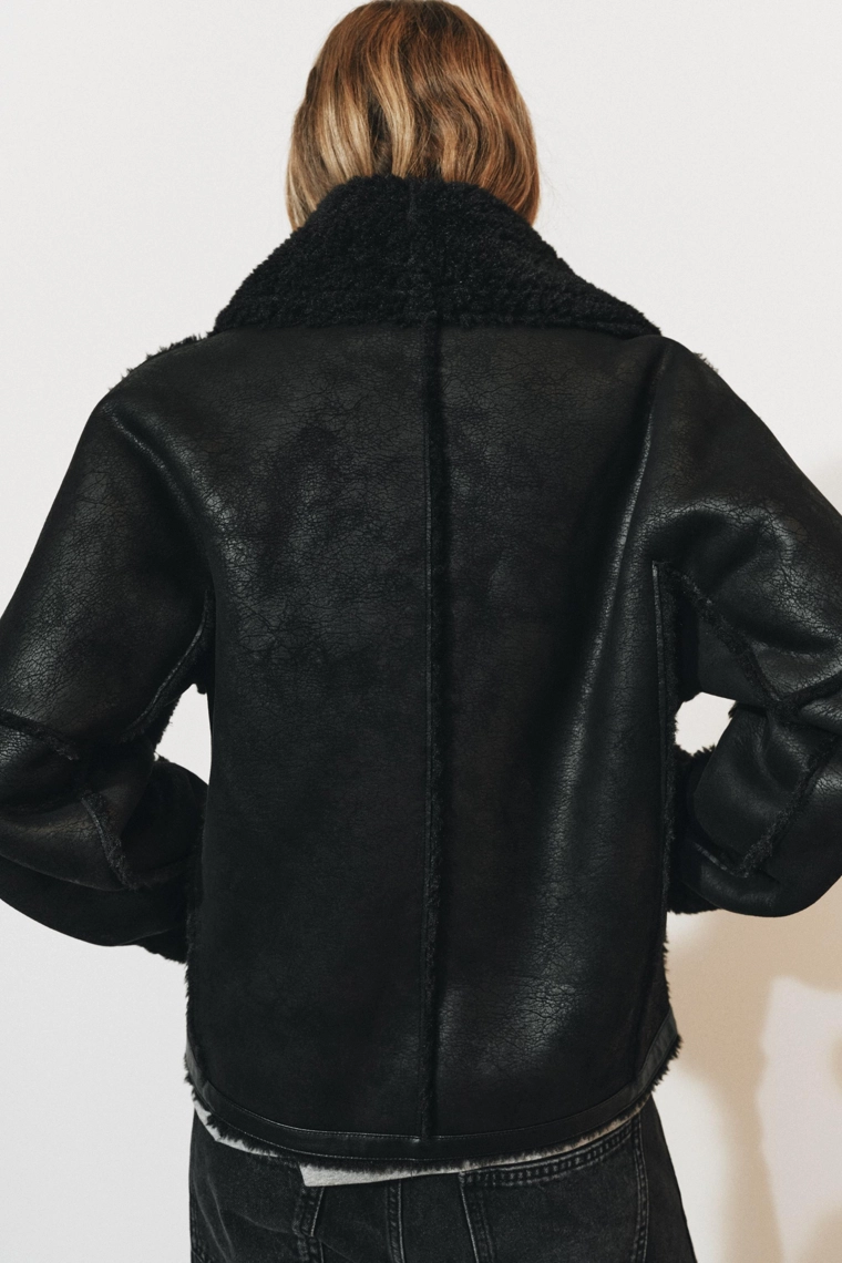 Куртка из искусственного меха zw collection