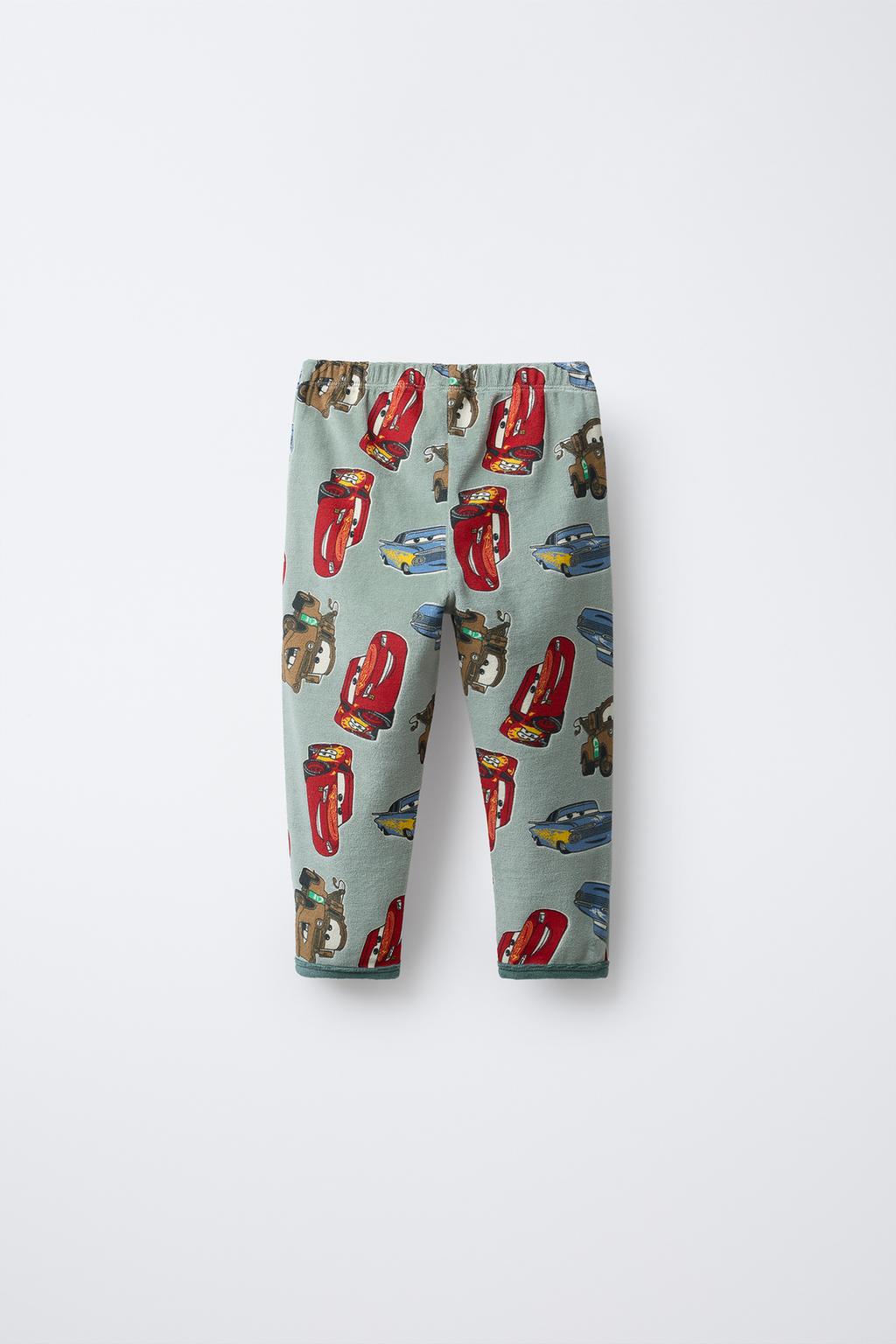 2-6 ЛЕТ/ ВЕЛЬВЕТОВАЯ ПИЖАМА CARS LIGHTNING MCQUEEN AND FRIENDS © DISNEY