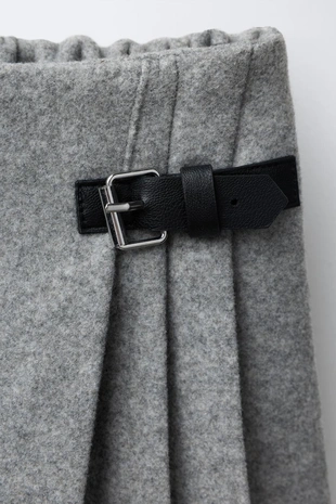 Юбка-шорты с пряжкой- Заказать в России