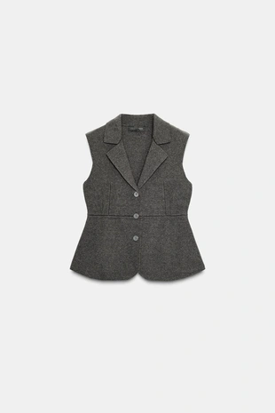 Приталенный трикотажный жилет- Заказать в России