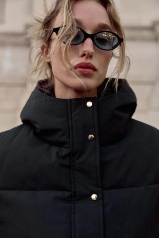 Короткий анорак с капюшоном WATER REPELLENT WINDPROOF- Заказать в России