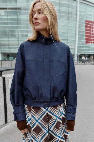 Куртка-бомбер с воротником-стойкой- Заказать в России