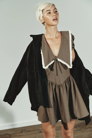 Платье в клетку с круглым воротником- Заказать в России