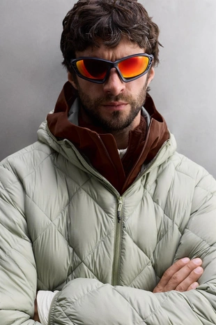 Стеганая куртка из 100% пуха с капюшоном- Заказать в России