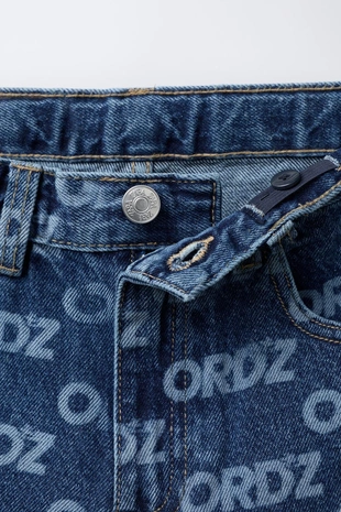 Blue | 4441/825/400 - Zara Джинсы WIDE LEG с текстовым принтом