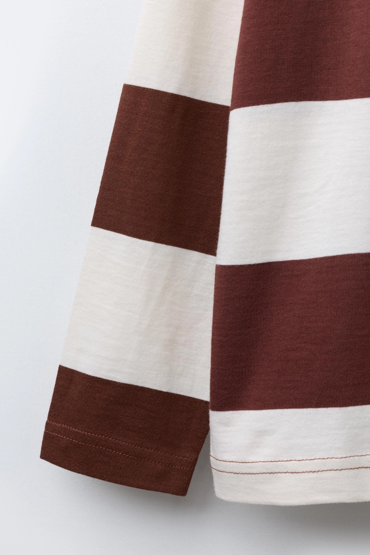 Футболка в полоску с вышитым лозунгом