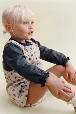 Футболка из ажурной ткани с кружевом- Заказать в России