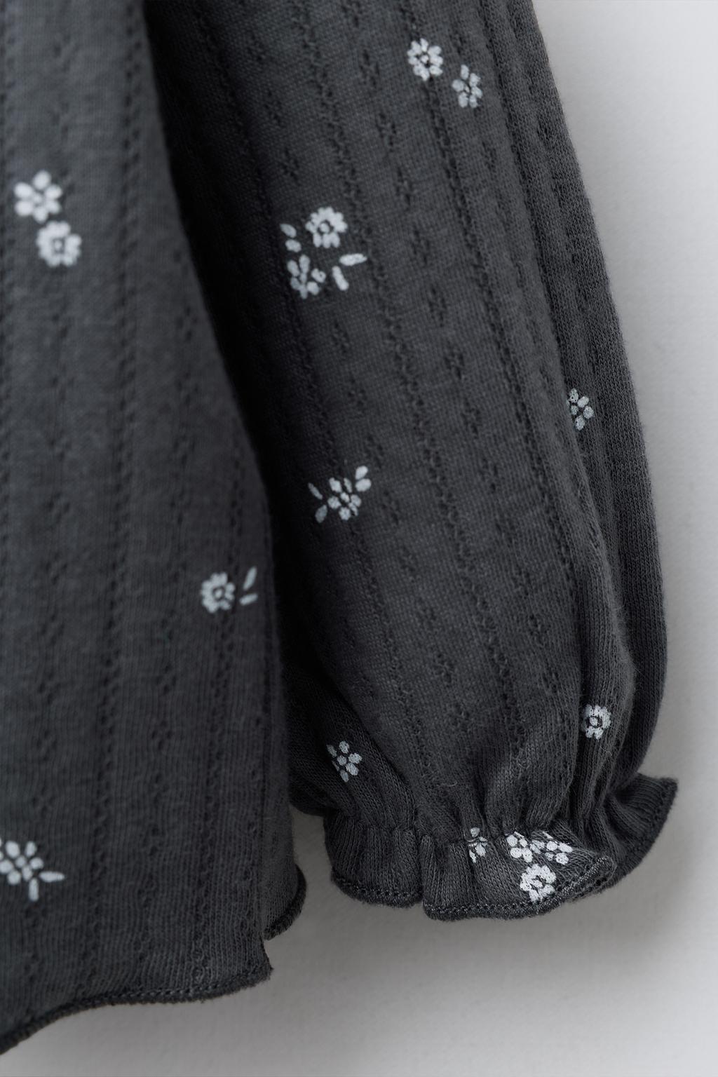 ФУТБОЛКА С ЦВЕТОЧНЫМ ПРИНТОМ