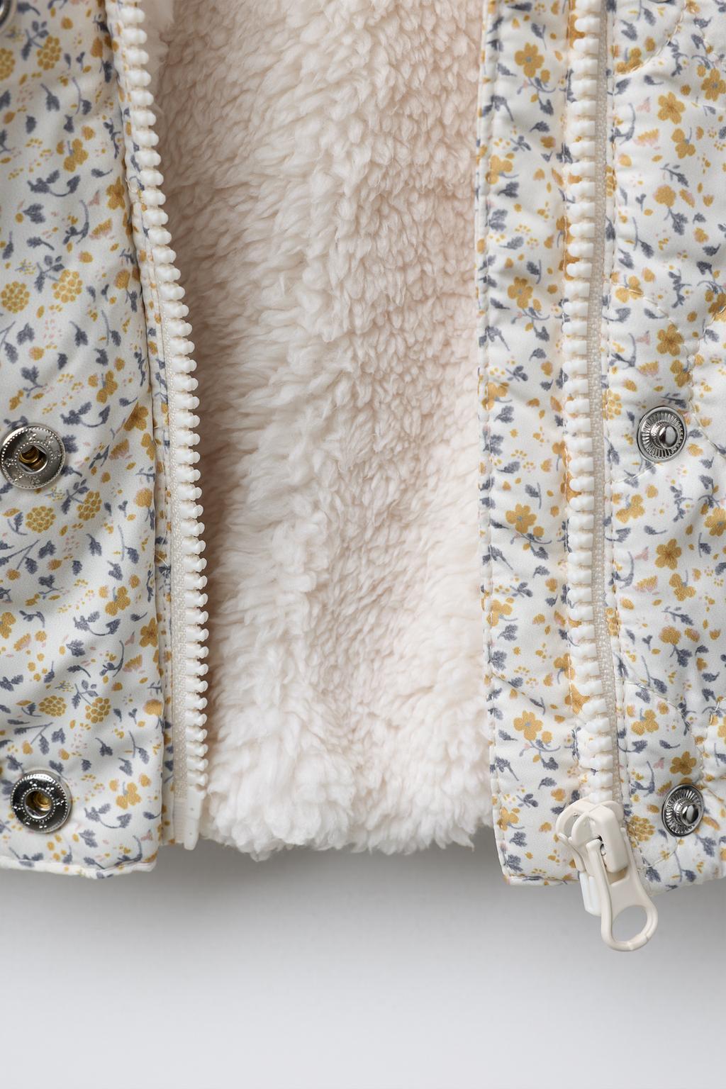 КУРТКА ИЗ НЕЙЛОНА С ЦВЕТОЧНЫМ ПРИНТОМ