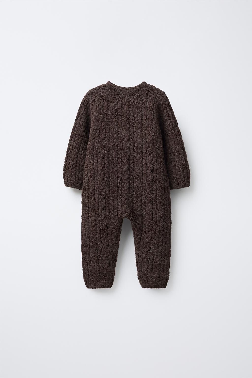 ВЯЗАНЫЙ КОМБИНЕЗОН С УЗОРОМ «КОСЫ»