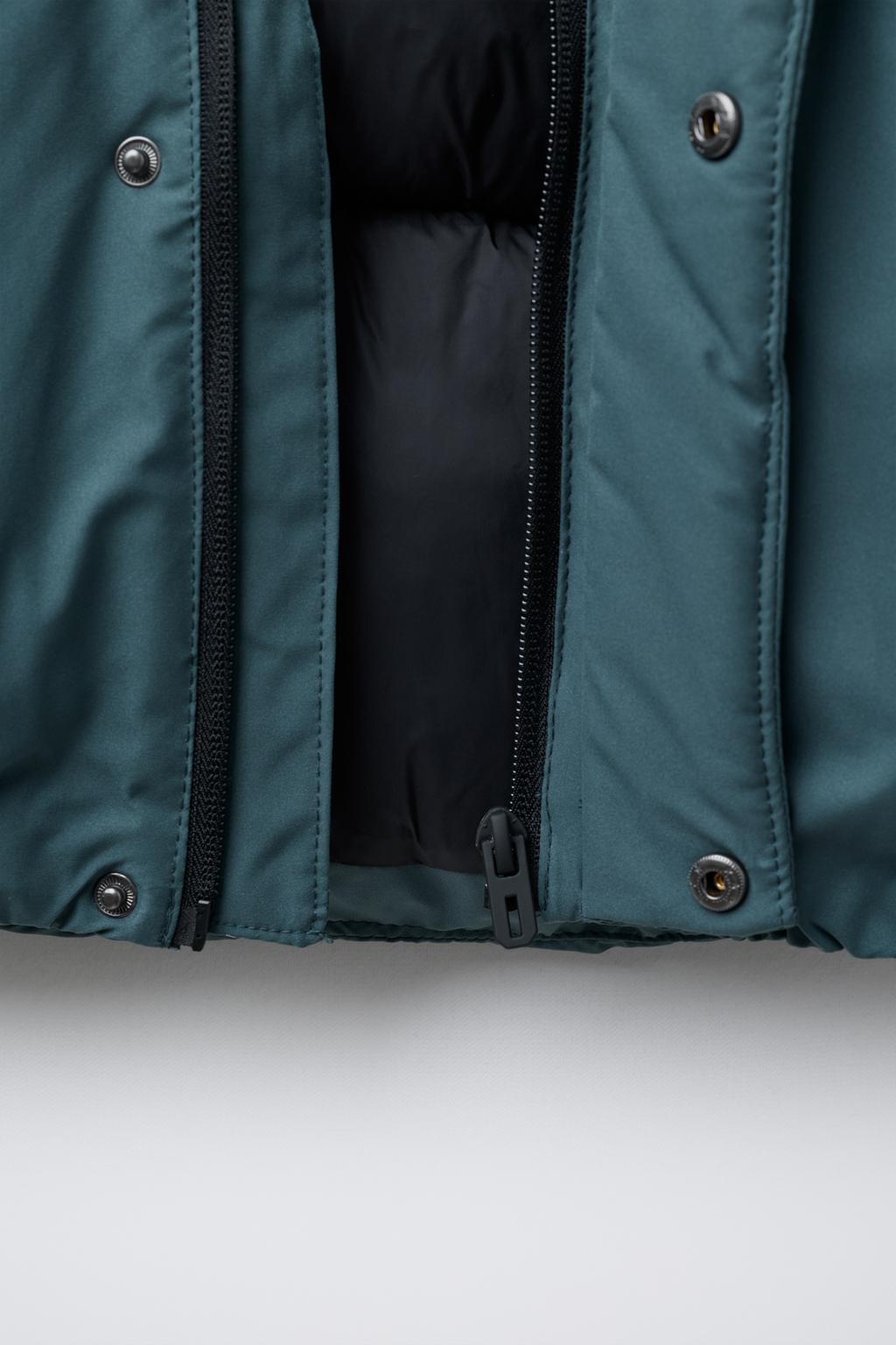 СТЕГАНОЕ ПАЛЬТО С КАПЮШОНОМ WATER REPELLENT
