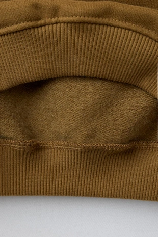 Однотонная толстовка с воротником-стойкой