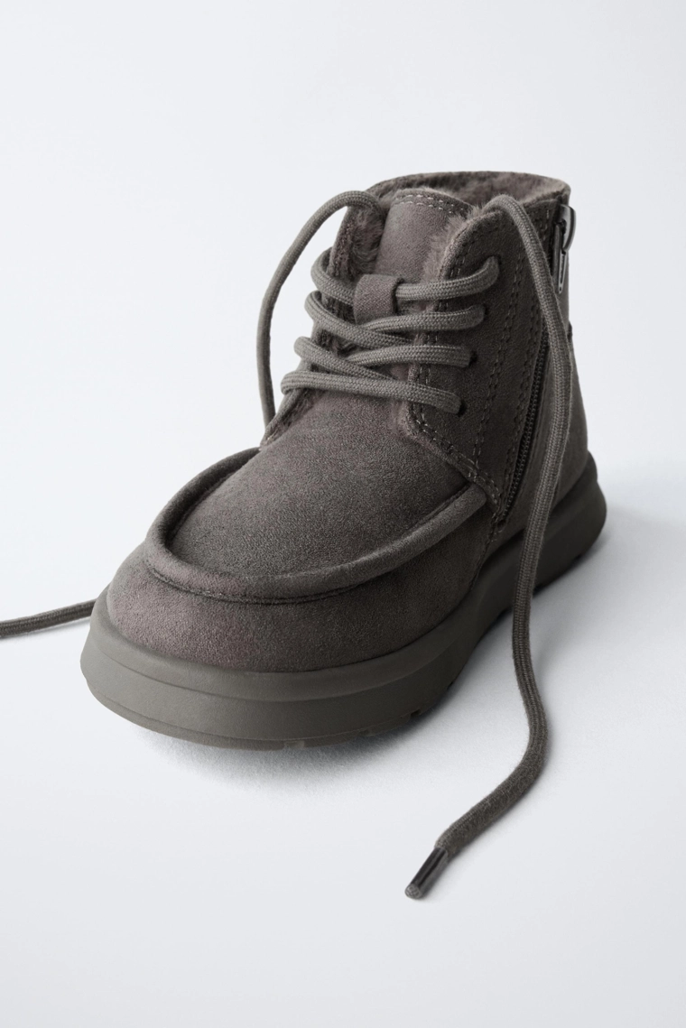 Ботинки на меху с линией шва