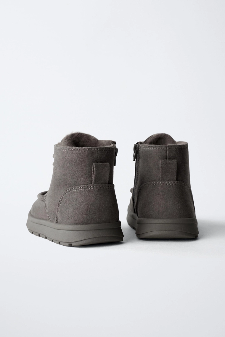 Ботинки на меху с линией шва