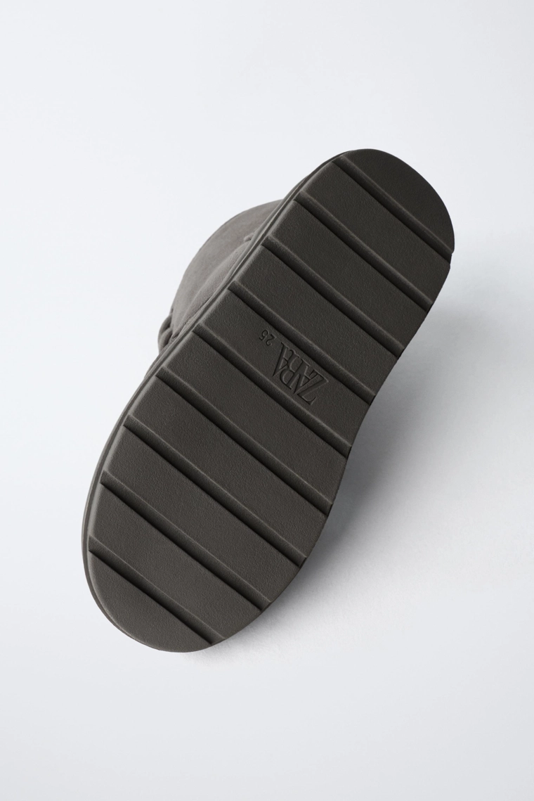 Ботинки на меху с линией шва