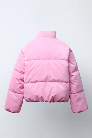 Стеганая куртка с блестящей отделкой