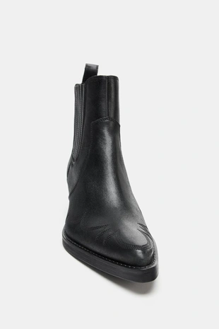 Кожаные ботильоны в ковбойском стиле с декоративной строчкой- Заказать в России