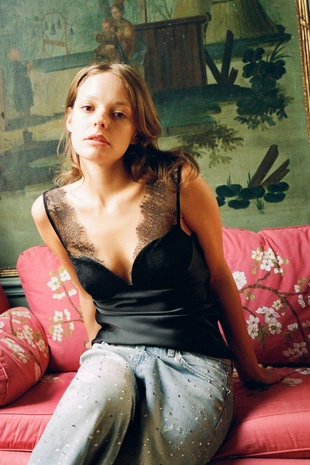 Атласный топ с кружевом- Заказать в России