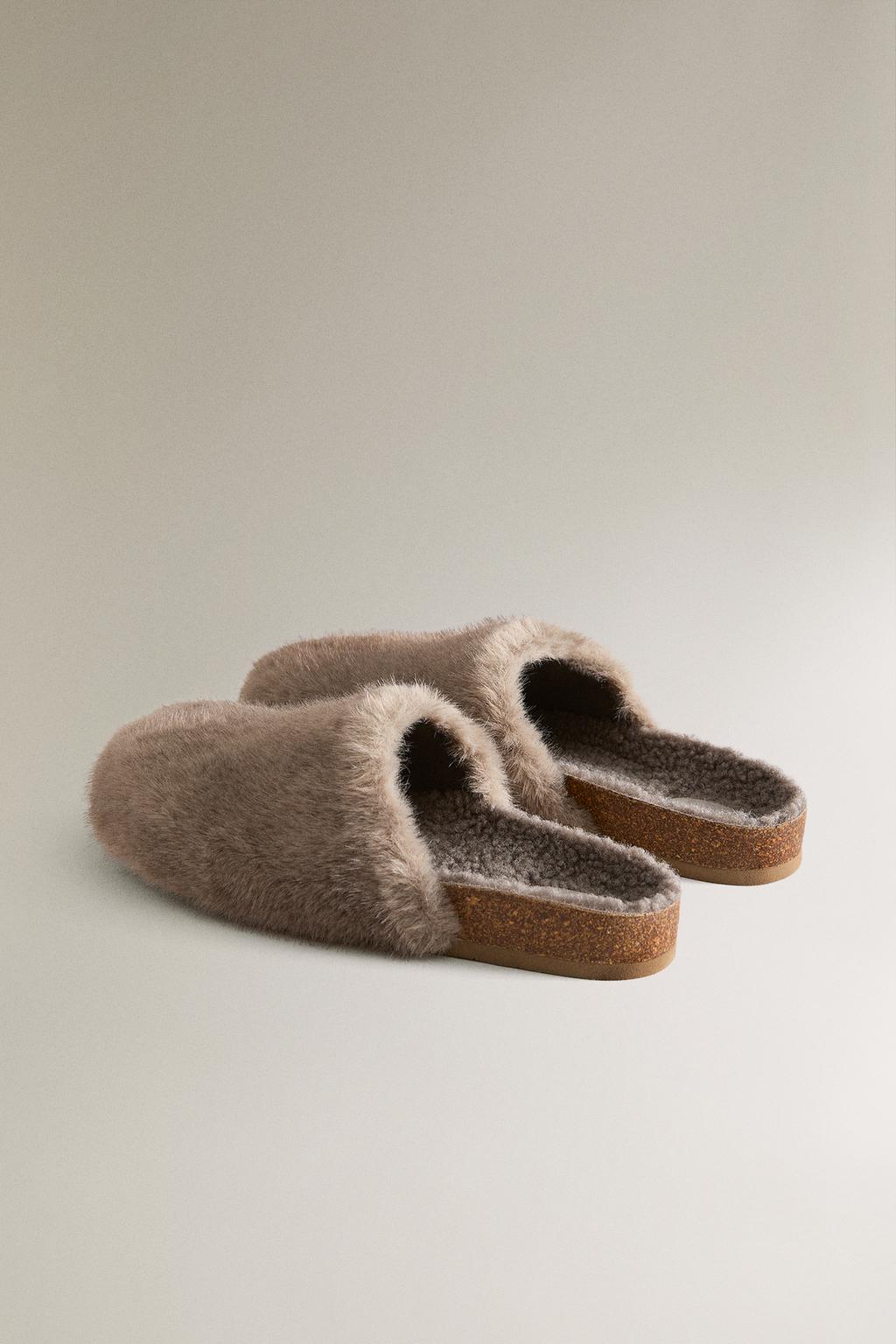 Тапочки на меху faux fur mule