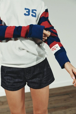 Футболка VARSITY в полоску- Заказать в России