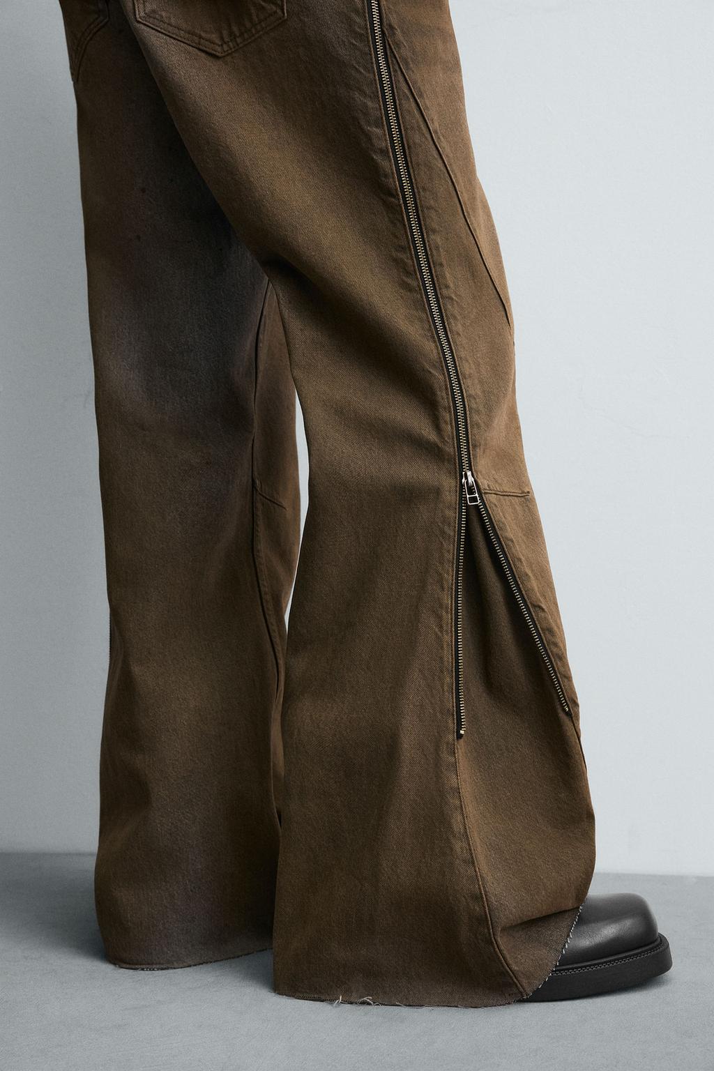ДЖИНСЫ FLARE FIT С МОЛНИЯМИ