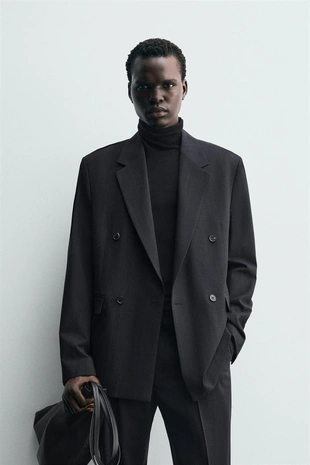 Двубортный костюмный блейзер в тонкую полоску- Заказать в России