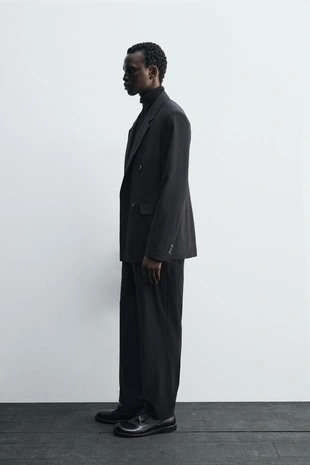 Двубортный костюмный блейзер в тонкую полоску- Заказать в России