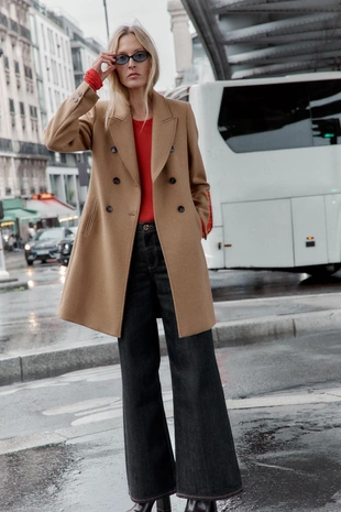 Пальто двубортное с погонами- Заказать в России