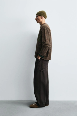 Свитер в рубчик с надписью- Заказать в России