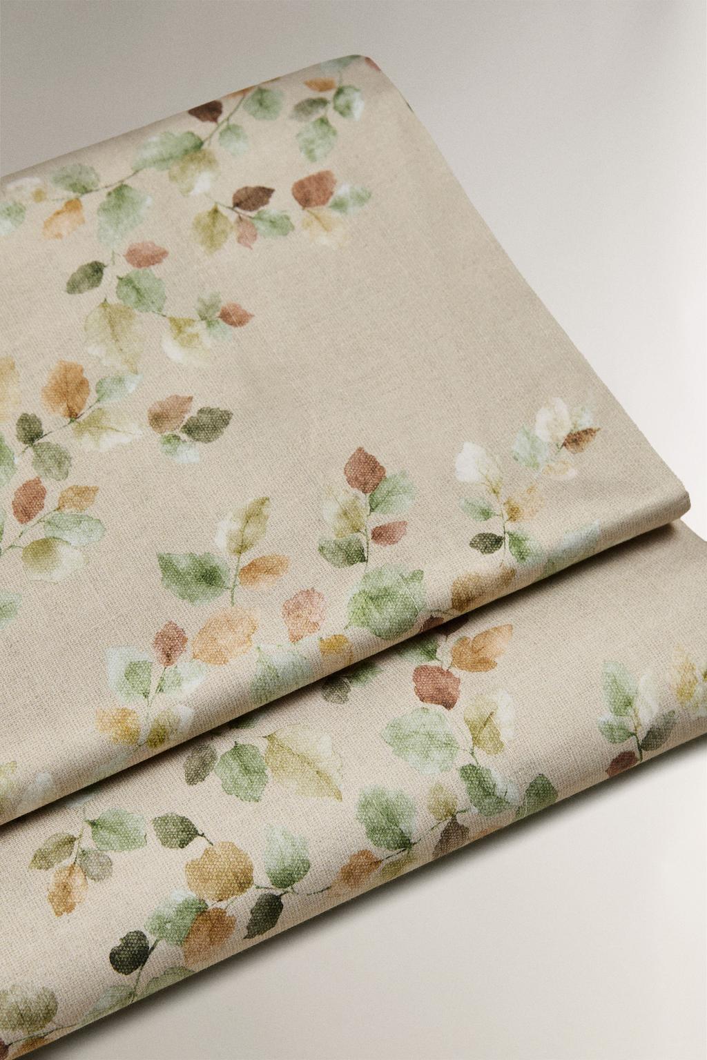 Простынь из сатина с листовым принтом