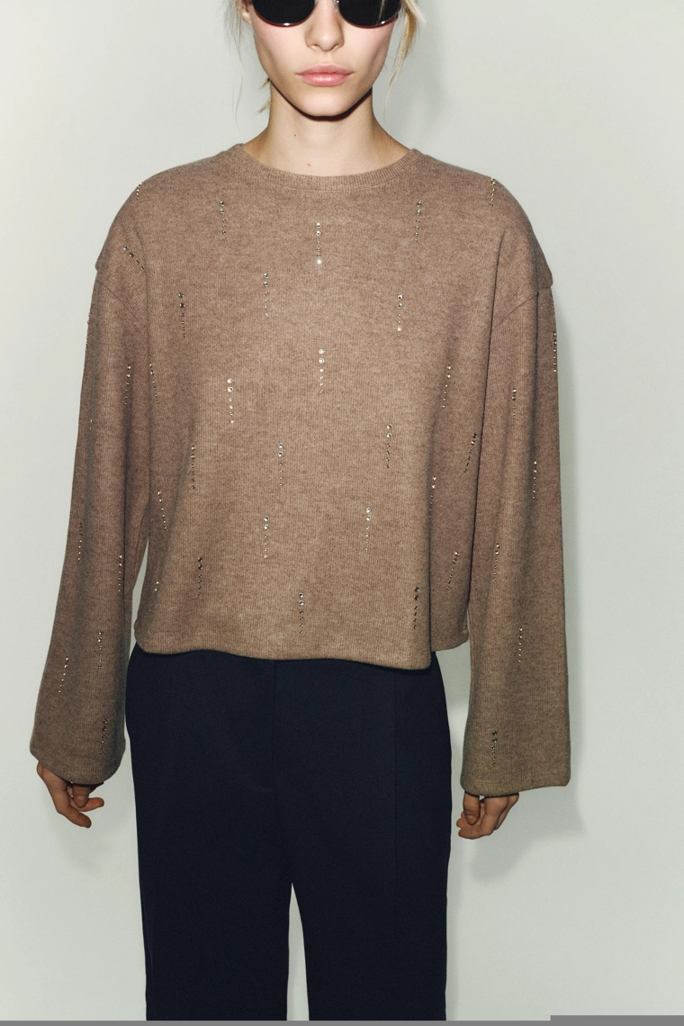 Вязаный свитер со стразами