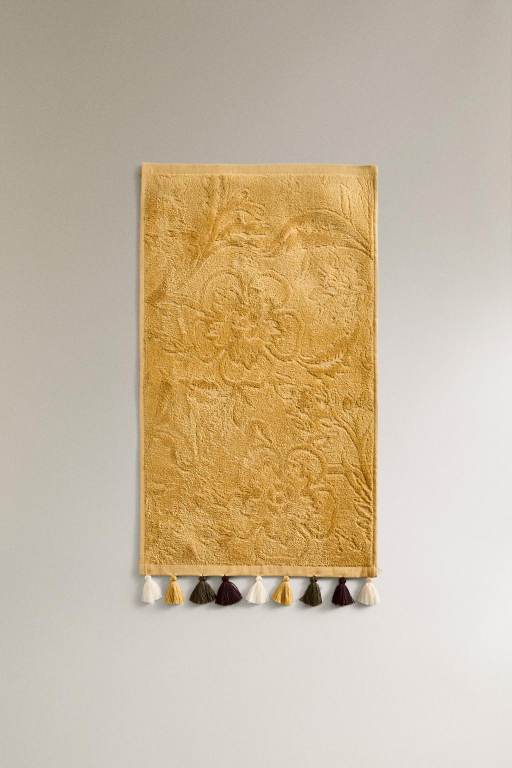 Полотенце для ванны с бахромой из жаккарда