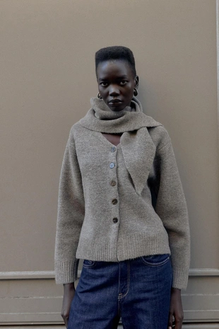 Кардиган с шарфом из той же ткани- Заказать в России