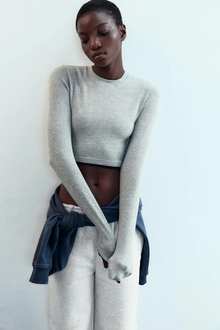 Укороченная футболка с двойным эффектом- Заказать в России