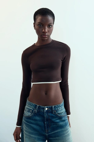 Укороченная футболка с двойным эффектом- Заказать в России