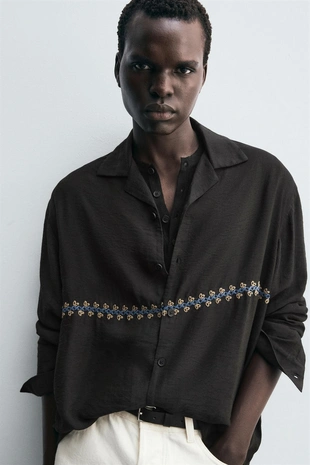 Рубашка струящегося покроя с геометрической вышивкой- Заказать в России