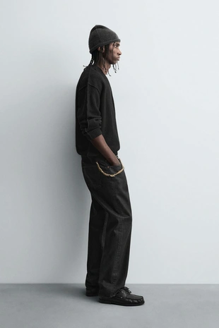 Свитер с рельефными швами- Заказать в России