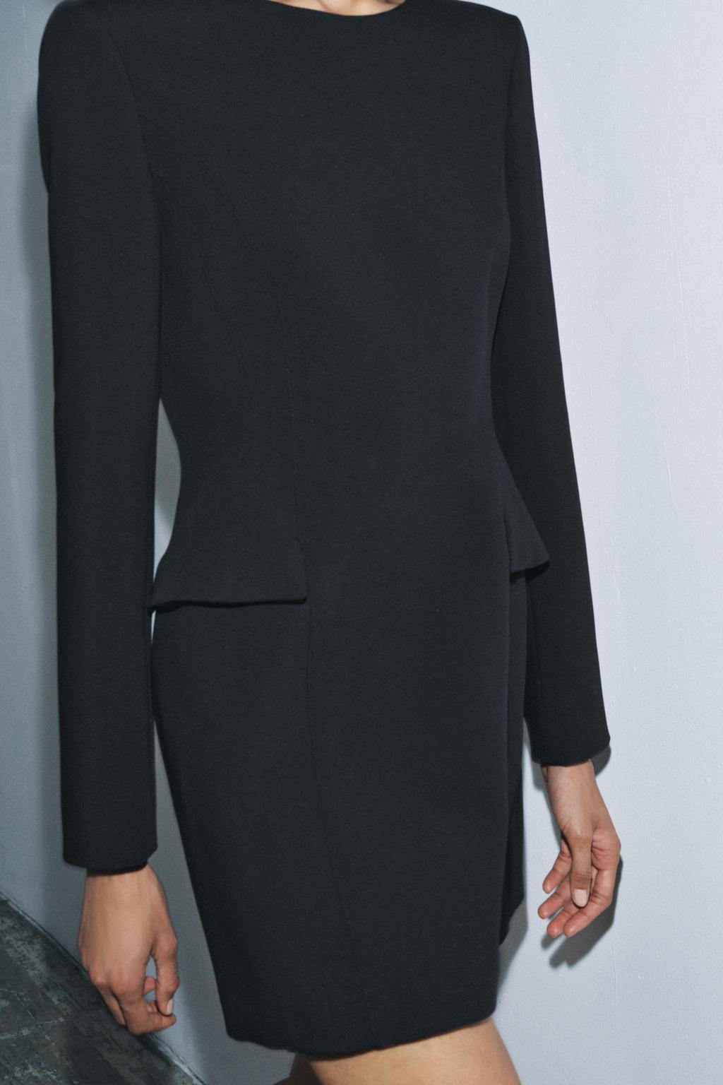 КОРОТКОЕ ПЛАТЬЕ С КАРМАНАМИ — ZW COLLECTION LIMITED EDITION
