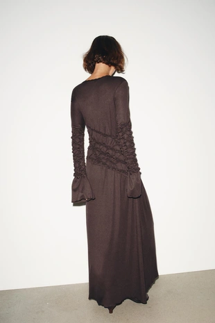 Платье миди со сборками- Заказать в России