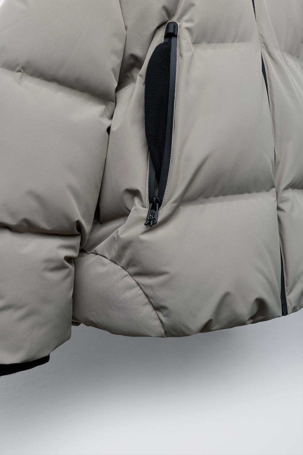 СТЕГАНЫЙ ПУХОВИК НА МОЛНИИ WATER REPELLENT