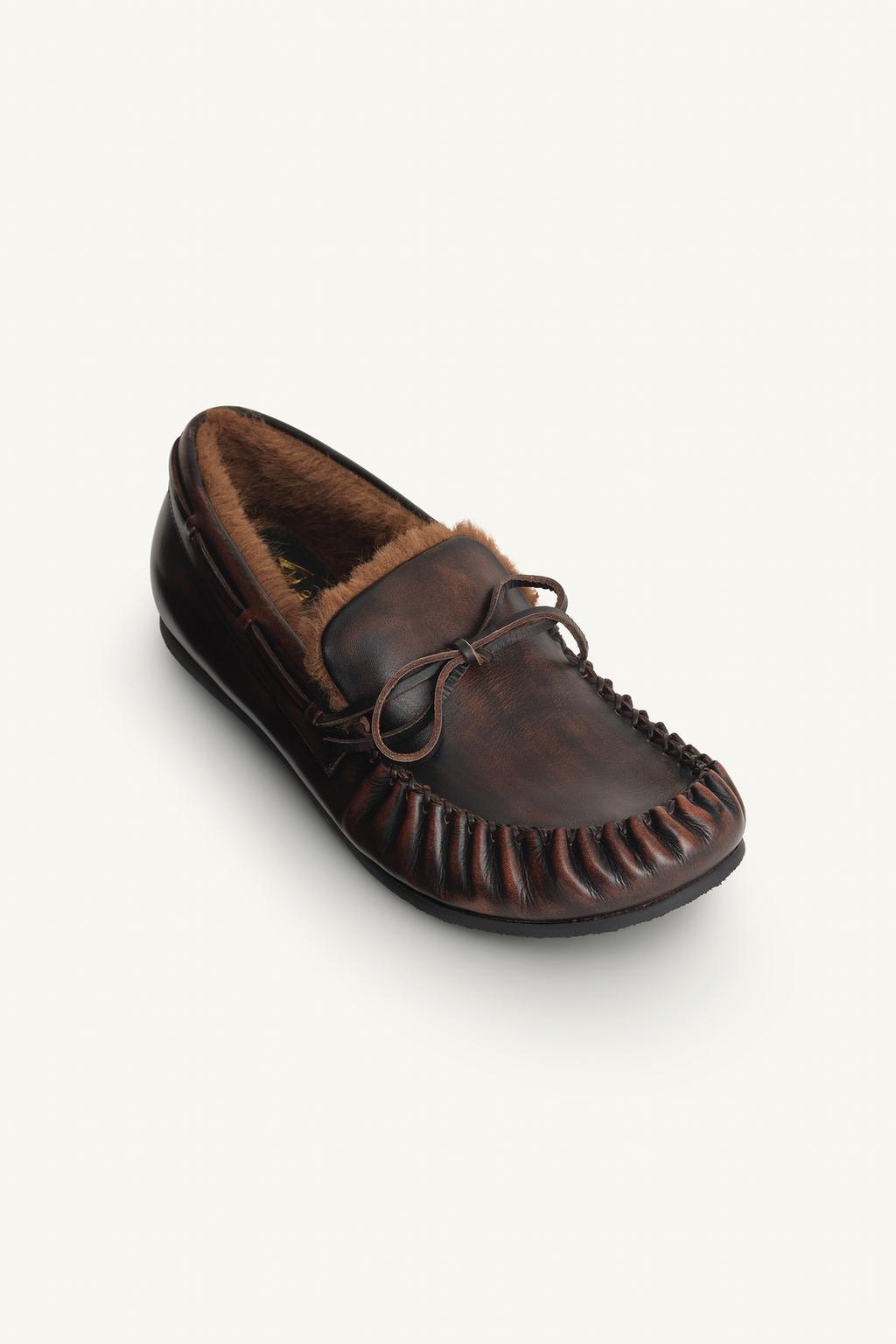 Лоферы из кожи с бантом limited edition