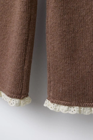 Трикотажные брюки-кюлоты с кружевом- Заказать в России